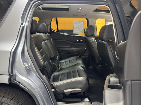 Used 2022 GMC Acadia Denali image 21