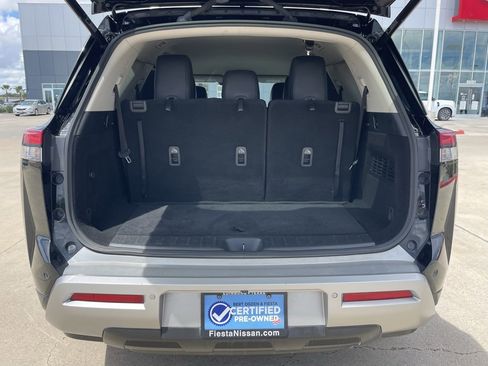 Certified 2023 Nissan Pathfinder SL image 5