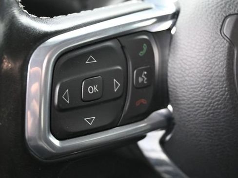 Used 2023 Jeep Wrangler Unlimited Sahara w/ Cold Weather Group AWD/4WD image 21