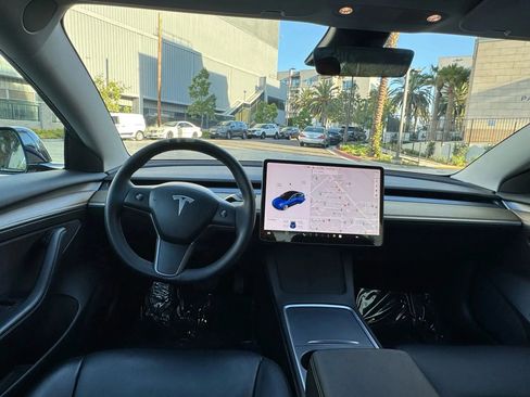 Used 2023 Tesla Model 3 Standard Range RWD image 9