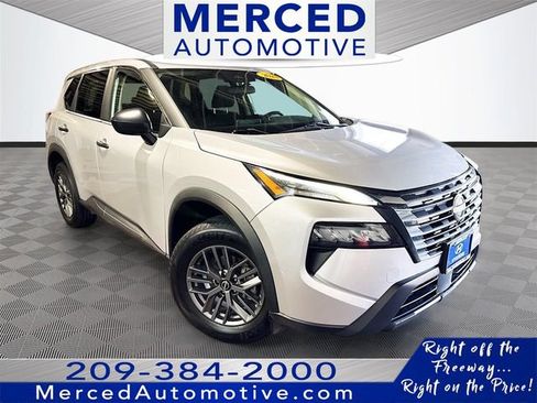Used 2024 Nissan Rogue S FWD image 1