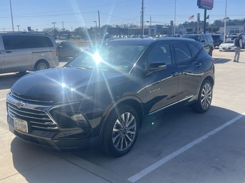 Used 2024 Chevrolet Blazer Premier w/ Driver Confidence II Package image 1