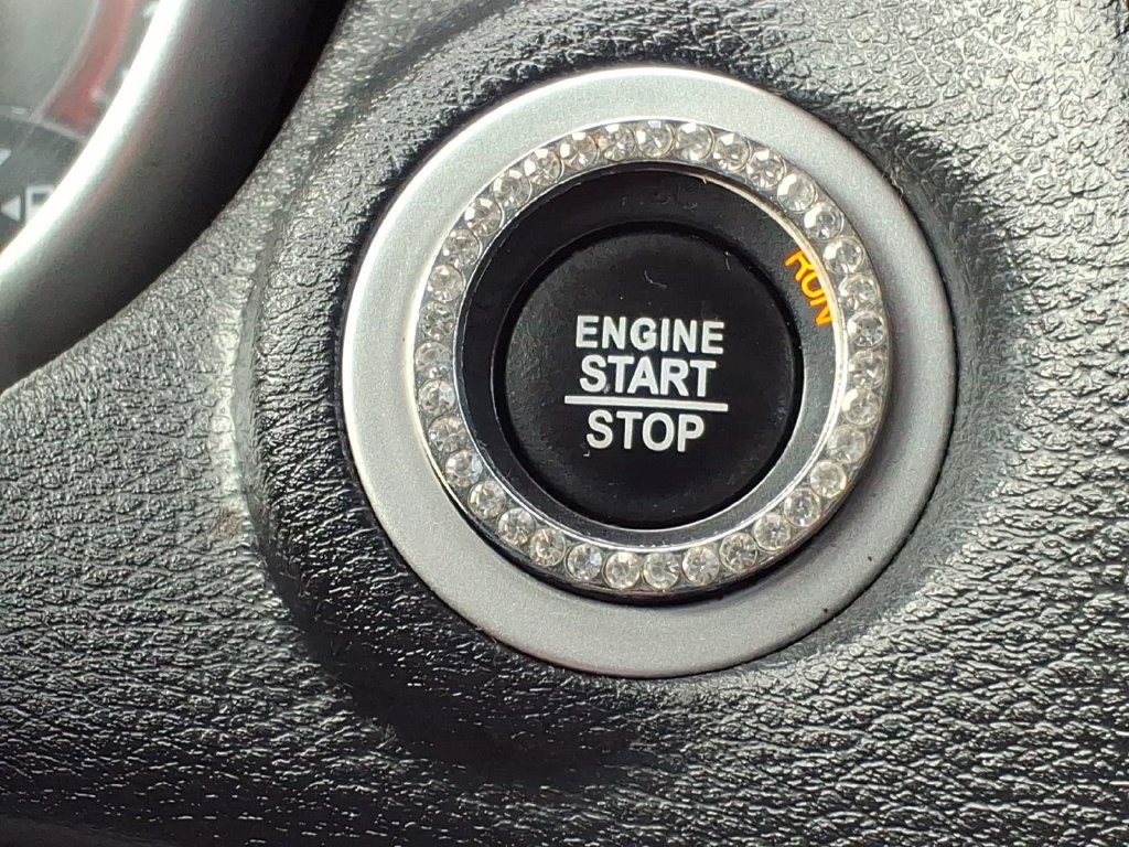 Used 2020 Dodge Journey SE w/ Blacktop Package FWD image 20