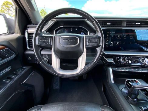 Used 2022 GMC Sierra 1500 Denali image 6