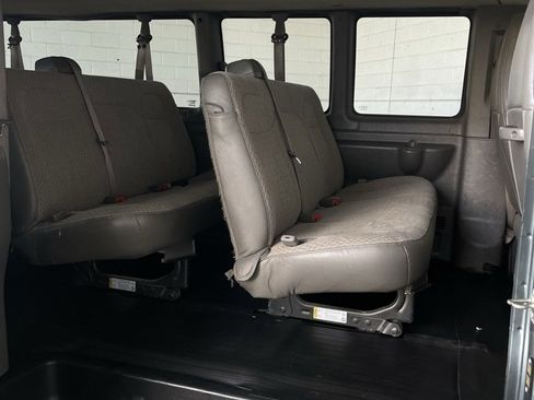 Used 2017 Chevrolet Express 3500 LT w/ LT Preferred Equipment Group image 14