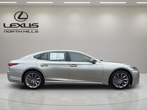 Used 2019 Lexus LS 500 AWD w/ Interior Upgrade Package image 5
