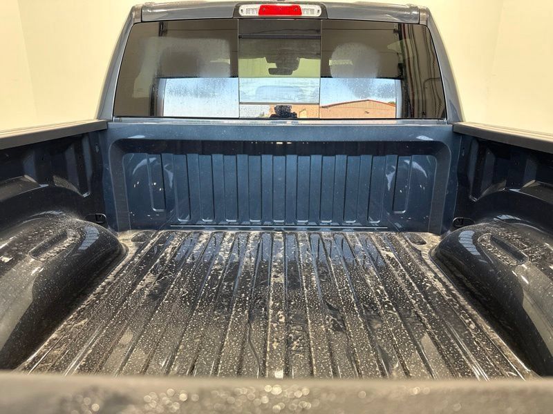 New 2026 RAM 1500 Express AWD/4WD image 11