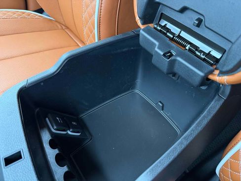 New 2026 Chrysler Pacifica Pinnacle w/ Trailer Tow Group image 38