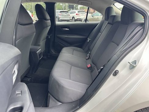Used 2021 Toyota Corolla LE FWD image 11
