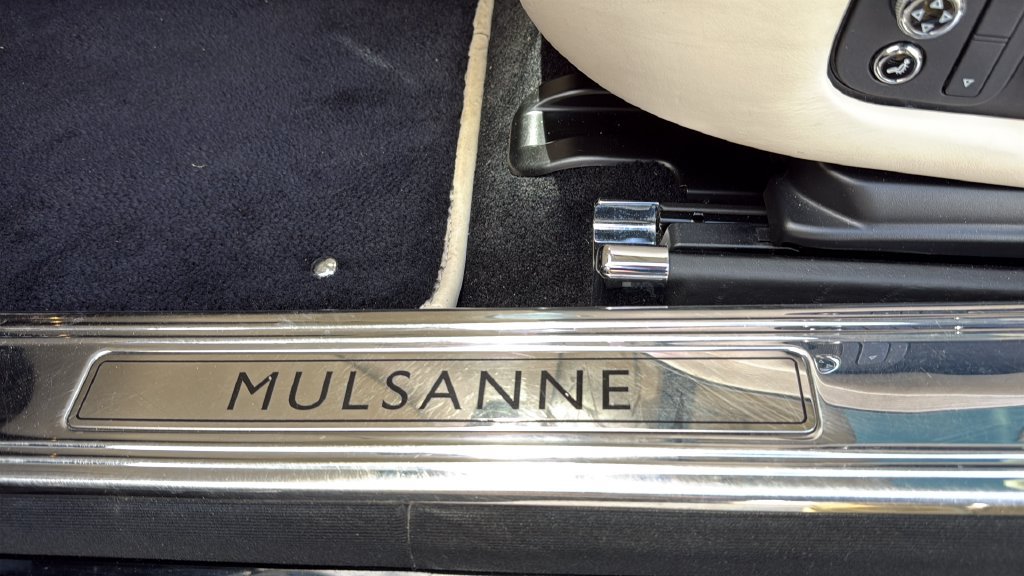 Used 2013 Bentley Mulsanne RWD image 37