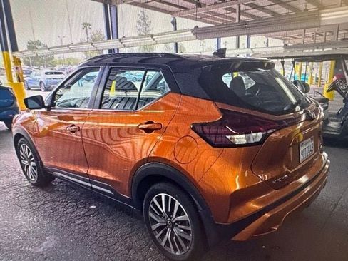 Certified 2023 Nissan Kicks SR w/ SR Premium Package FWD image 9