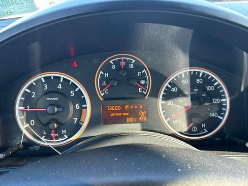 Used 2014 Nissan Titan SV w/ SV Value Truck Package AWD/4WD image 18