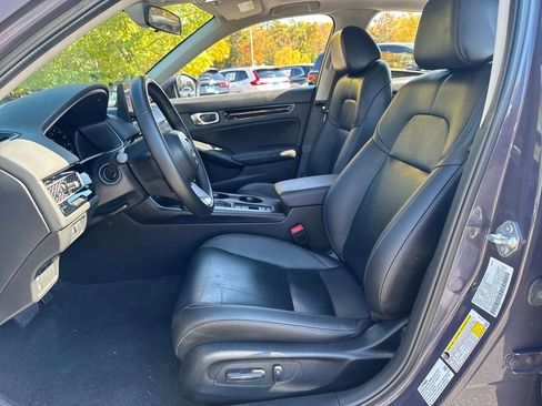 Used 2024 Honda Civic EX-L image 9
