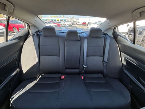 Used 2025 Nissan Altima 2.5 SV FWD image 38