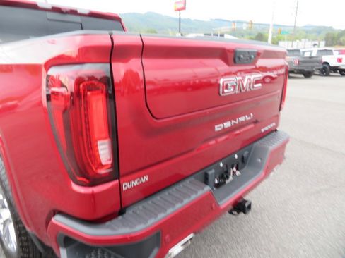 Used 2024 GMC Sierra 1500 Denali w/ Technology Package image 8