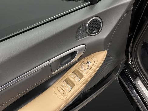 Used 2025 Hyundai Sonata Limited image 29