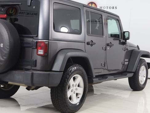 Used 2017 Jeep Wrangler Unlimited Sport w/ Quick Order Package 24S AWD/4WD image 34