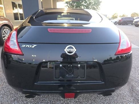 Used 2013 Nissan 370Z Coupe image 4