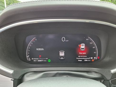 Used 2023 Acura MDX FWD w/ Technology Package image 28