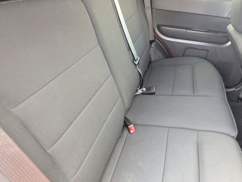 Used 2010 Ford Escape XLT image 13