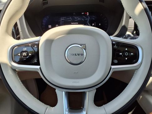 New 2026 Volvo XC60 B5 Ultra w/ Protection Package Premier image 16