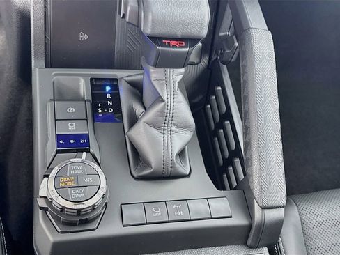 New 2026 Toyota 4Runner TRD Off-Road Premium AWD/4WD image 21