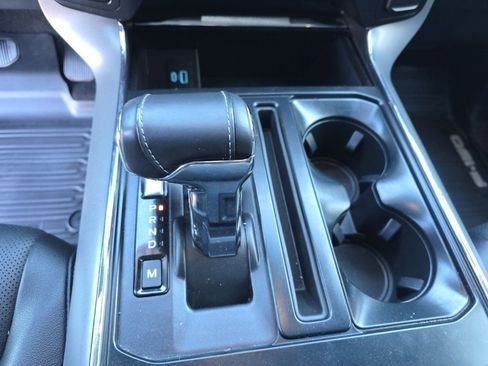 Used 2022 Ford F150 Lariat w/ Max Trailer Tow Package image 22