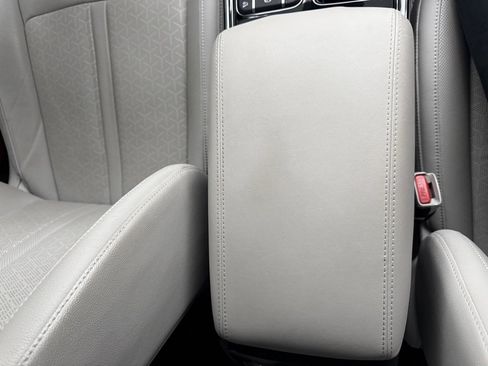 Used 2024 Kia Sorento SX Prestige image 19