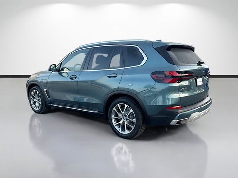 Used 2025 BMW X5 xDrive50e AWD/4WD image 5