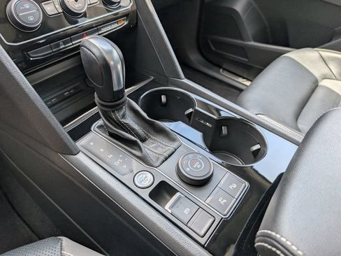 Used 2022 Volkswagen Atlas SEL Premium AWD/4WD image 19