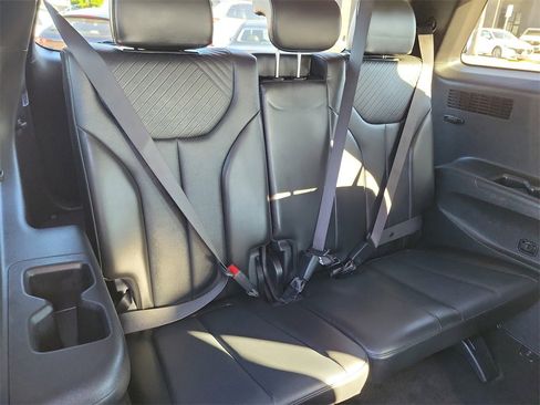 Used 2024 Hyundai Palisade SEL image 20