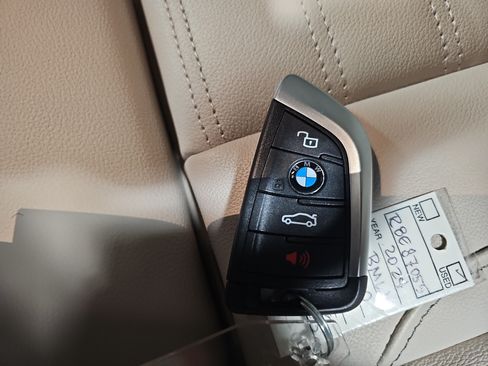 Certified 2024 BMW 330i Sedan w/ Premium Package RWD image 38