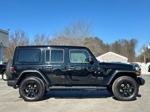Used 2021 Jeep Wrangler Unlimited Sahara image 7