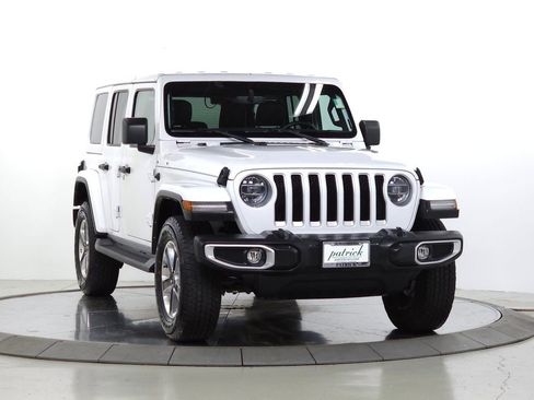 Used 2022 Jeep Wrangler Unlimited Sahara w/ LED Lighting Group AWD/4WD image 1