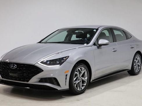 Used 2023 Hyundai Sonata SEL FWD image 3
