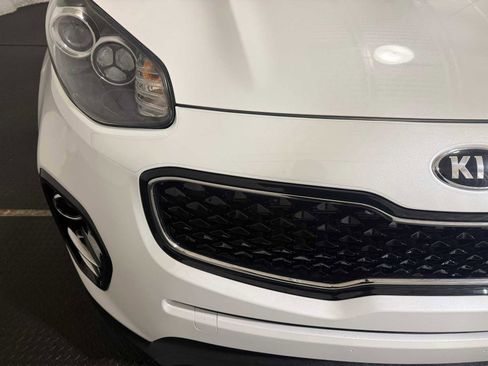 Used 2017 Kia Sportage EX w/ EX Premium Package image 4