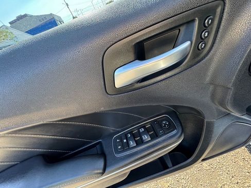 Used 2016 Dodge Charger R/T image 11