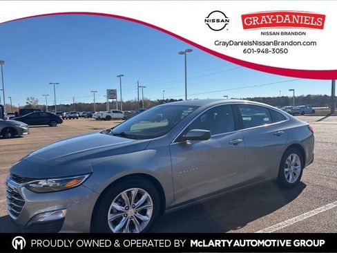 Used 2023 Chevrolet Malibu LT image 1