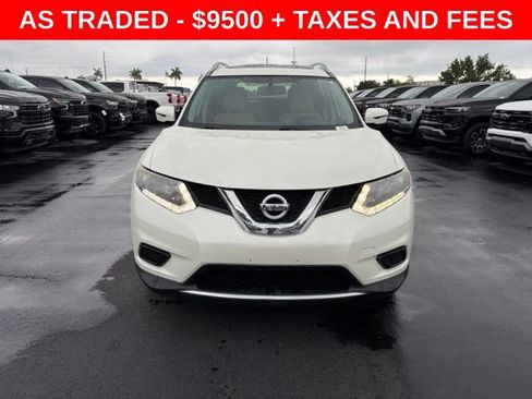 Used 2016 Nissan Rogue SV w/ SV Premium Package FWD image 2