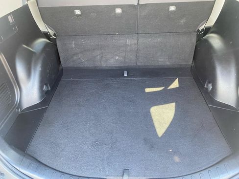Used 2014 Toyota RAV4 LE FWD image 9