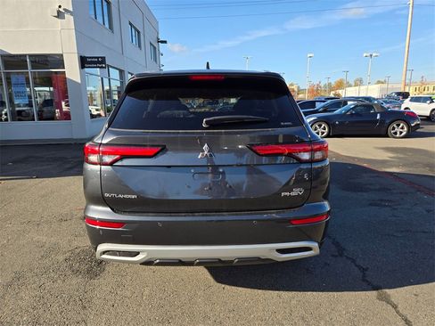 New 2025 Mitsubishi Outlander SEL image 6