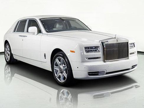 Used 2016 Rolls-Royce Phantom Sedan image 6