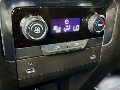 Used 2025 Chevrolet Tahoe LT image 26