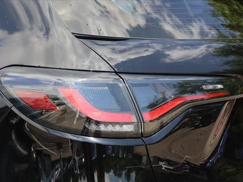 Used 2024 Honda HR-V LX image 11
