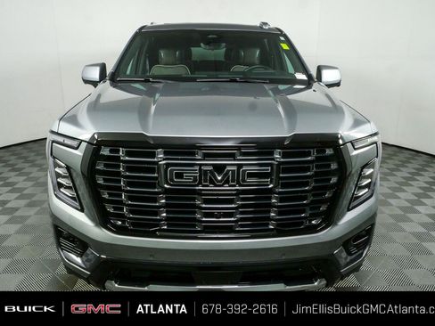 Used 2025 GMC Yukon XL Denali Ultimate w/ LPO, Floor Liner Package AWD/4WD image 29