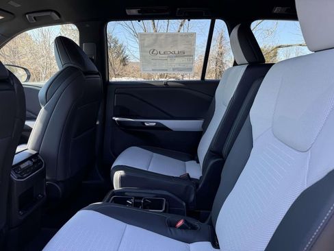 New 2026 Lexus TX 500h AWD image 13