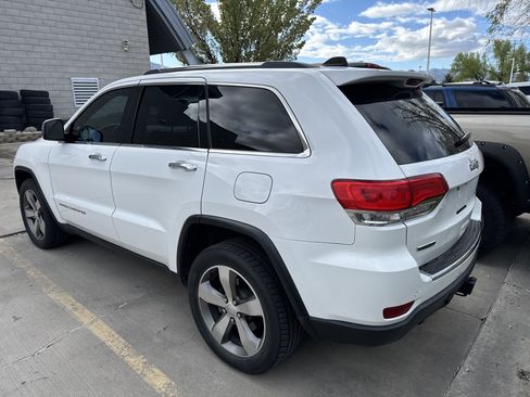 Used 2015 Jeep Grand Cherokee Limited w/ Luxury Group II image 3