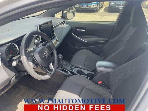 Used 2021 Toyota Corolla SE FWD image 2