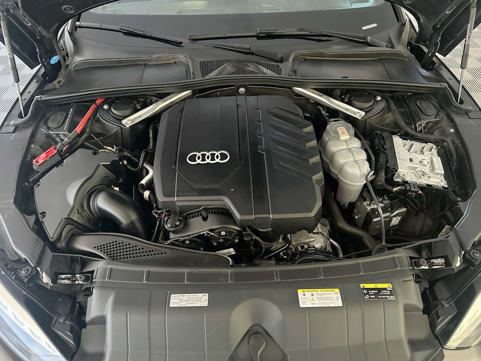 Used 2024 Audi A5 2.0T Premium Plus AWD/4WD image 30