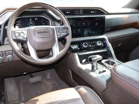 Used 2023 GMC Sierra 1500 Denali AWD/4WD image 4